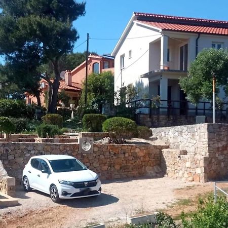 Apartmani Huljic Stari Grad  Buitenkant foto