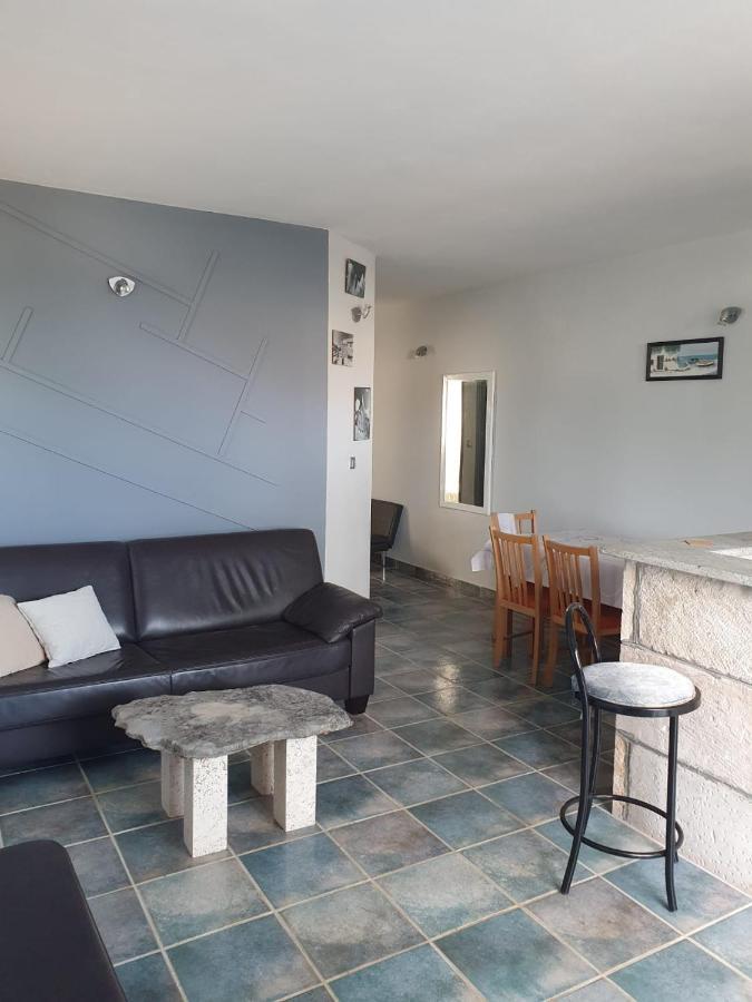 Apartmani Huljic Stari Grad  Buitenkant foto